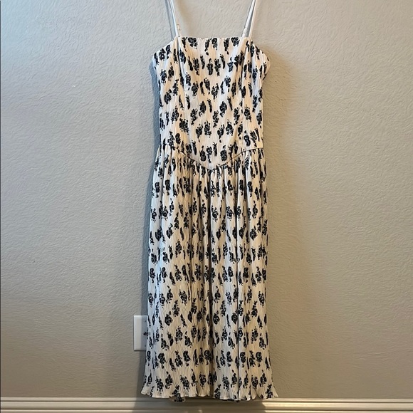 Hutch Drop-Waist Plissé Midi Dress - Picture 3 of 13